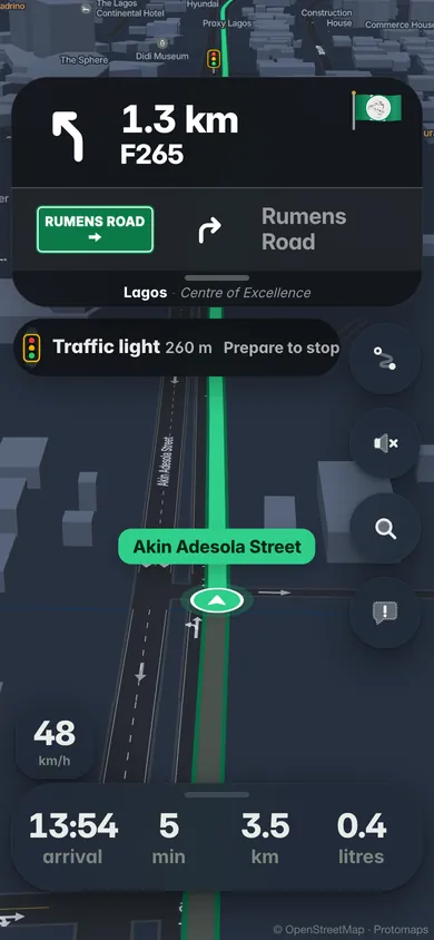 The same street at night on the dark map: Traffic light in 260 m, prepare to stop