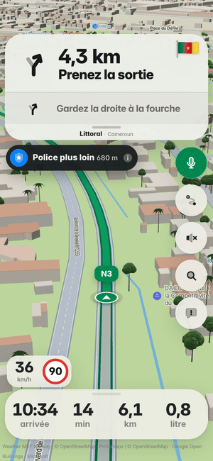 Conduite à Douala : l’alerte « Police plus loin 680 m » sous la carte de virage, d’après les signalements d’autres conducteurs