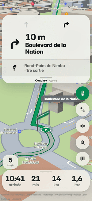 Conduite à Conakry : dans 10 m, tournez à droite dans Boulevard de la Nation/KA. 080. Continuez sur Boulevard de la Nation, avec les flèches de voies ; le drapeau du pays sur la carte de virage
