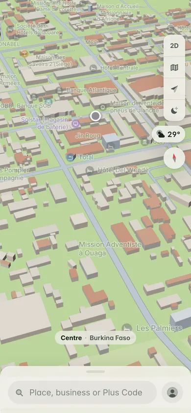 The 3D map of central Ouagadougou, with banks, hotels and the search bar