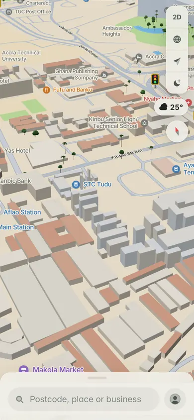 The 3D map of central Accra, with a traffic light, Makola Market, the STC Tudu station and the search bar